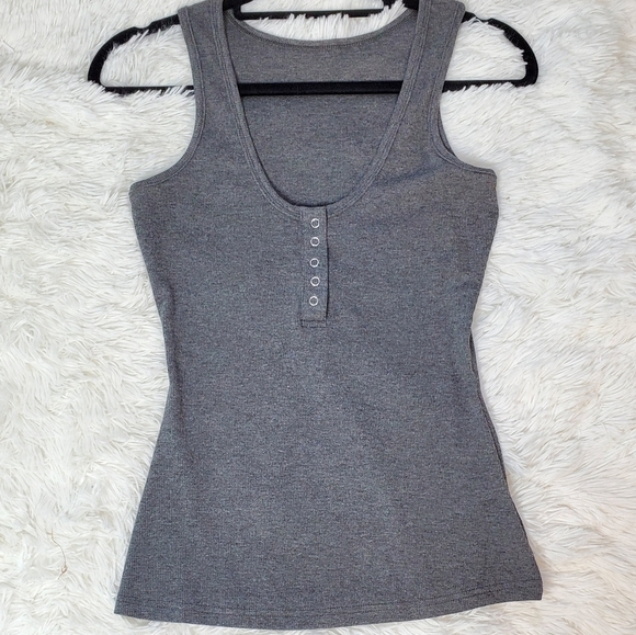 Grey Ribbed Tank Button Snap Accent - Picture 3 of 5